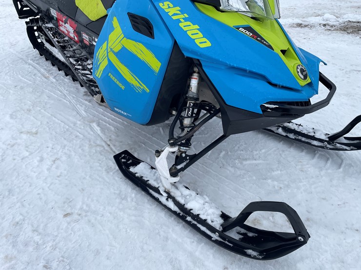 #500-•-2015-ski-doo-free-ride-800-snowmobile-(no-reg-card,-bill-of-sale-only)-image-19