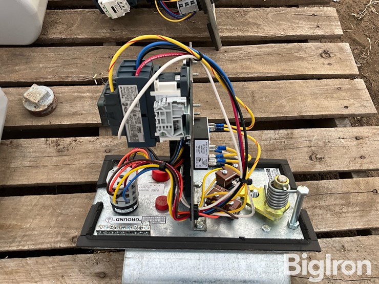 valley-pivot-tower-control-boxes-image-13