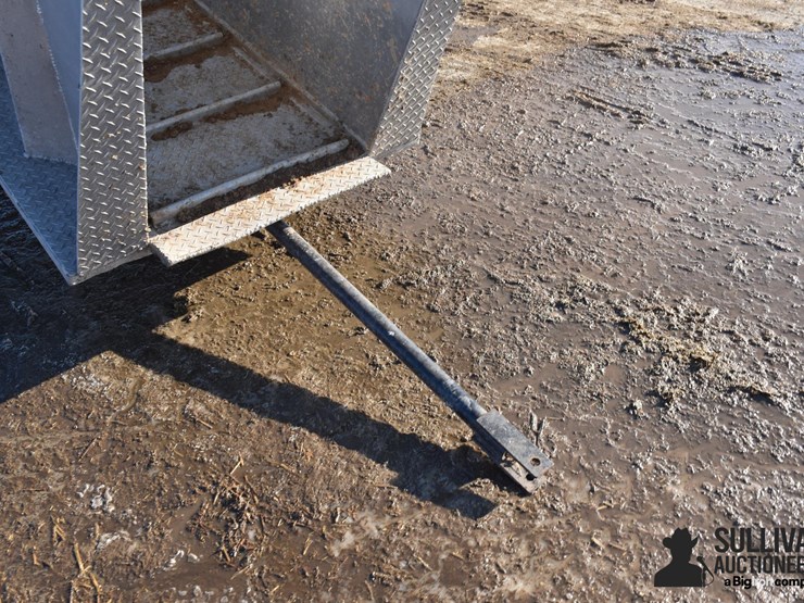 aluminum-cattle-loading-chute-image-15