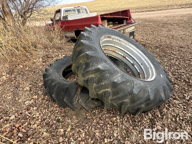 18.4-38-tires-&-rim-image-8