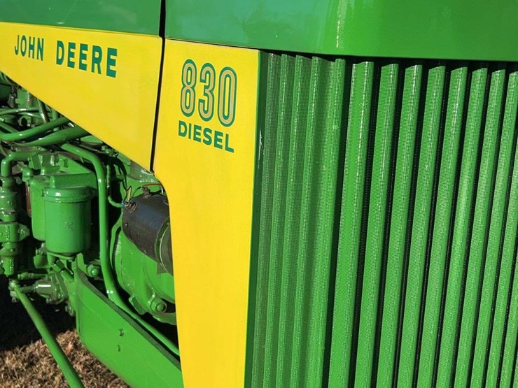 1960-john-deere-830-image-12