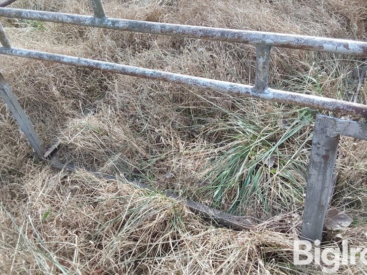 76"-pickup-stock-racks-image-11