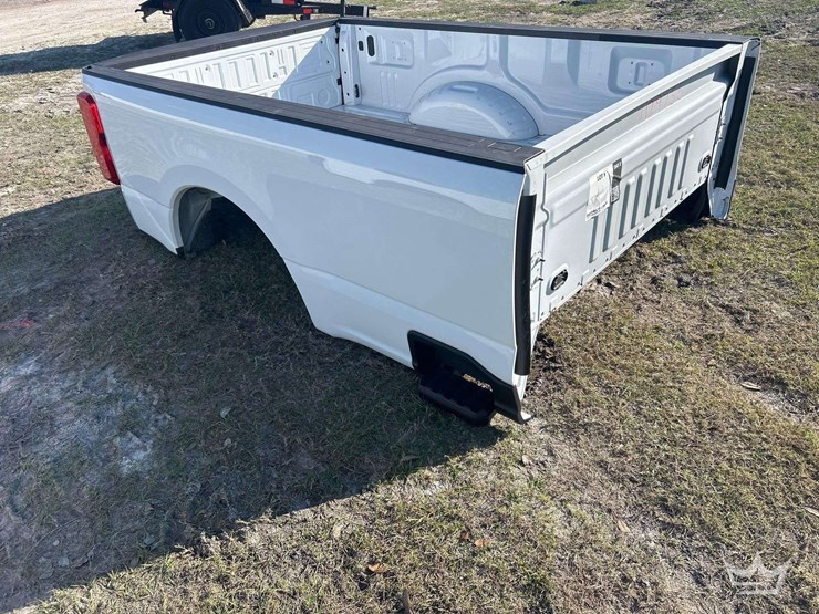 ford-pickup-truck-bed-image-3