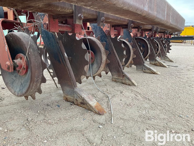 8-row-strip-tiller/cultivator-image-18