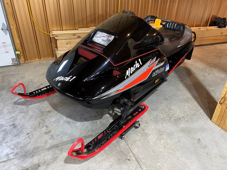 #3788-•-1991-ski-doo-formula-mach-1-snowmobile-image-1