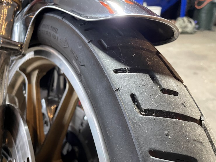 #3814-•-1980-kawasaki-z1-classic-motorcycle-(has-wi-title)-image-19