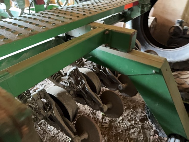 john-deere-1560-image-38