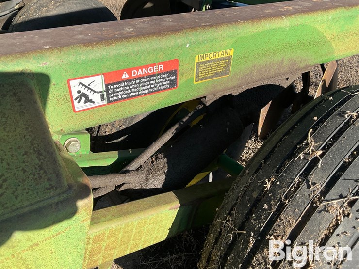 john-deere-630-image-9