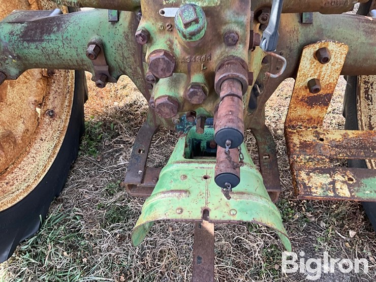 john-deere-b-image-11