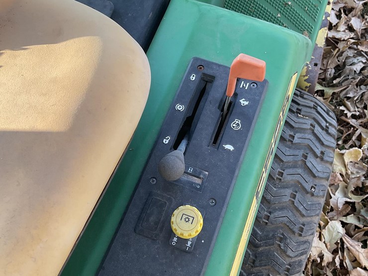 john-deere-f525-image-17