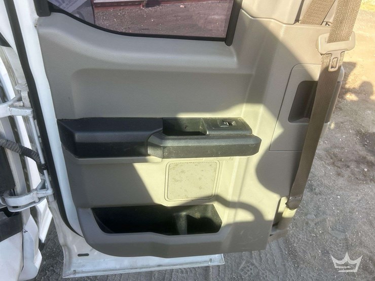 2018-ford-f150-image-17