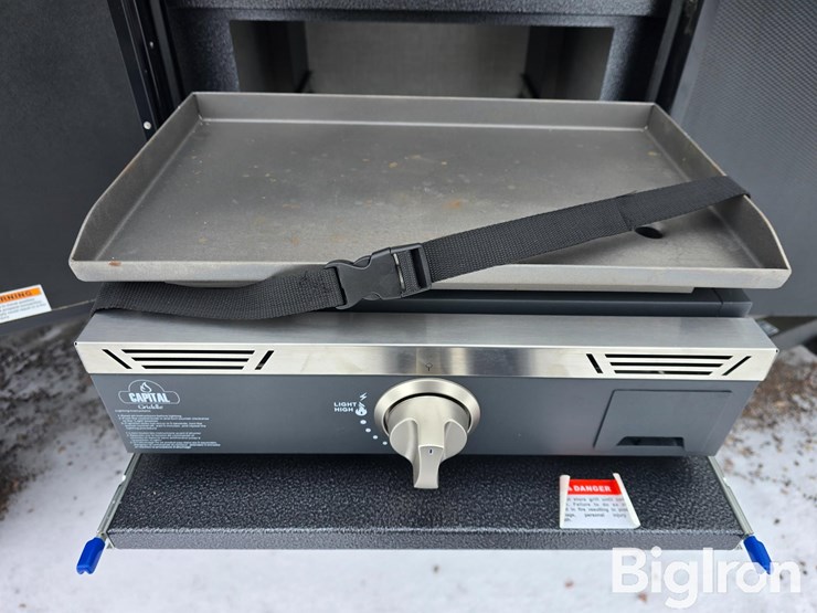 2022-ember-overland-171fb-travel-trailer-image-17