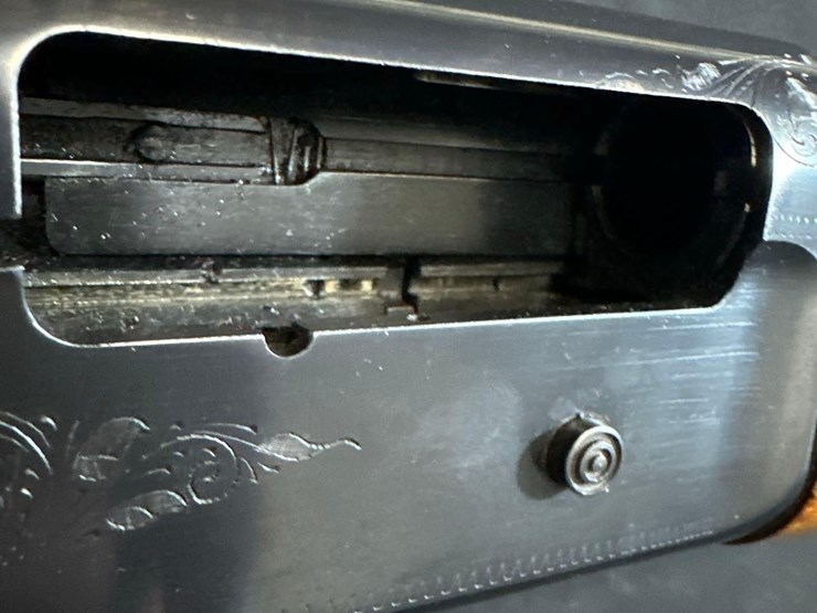 browning-(belgium)-a-5-magnum-12ga-shotgun-(sn#-7v6340)-image-8