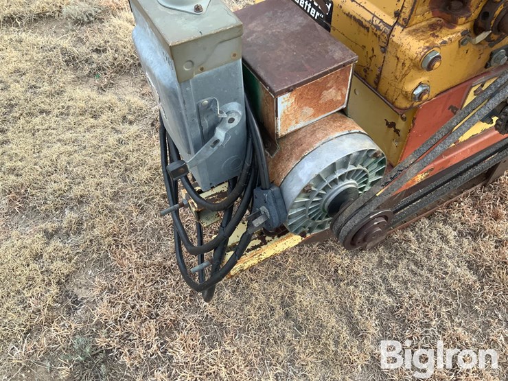 peerless-grain-grinder-w/6"-loading-auger-image-8