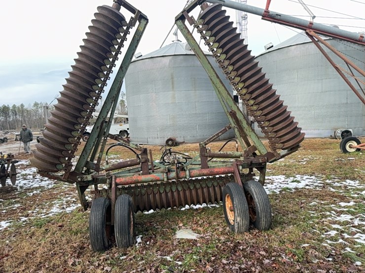 24-ft-folding-3-section-cultipacker-pull,-brillion;-located-at-7241-roxbury-rd,-charles-city,-va,-please-call-804.651.4404-with-questions-image-24