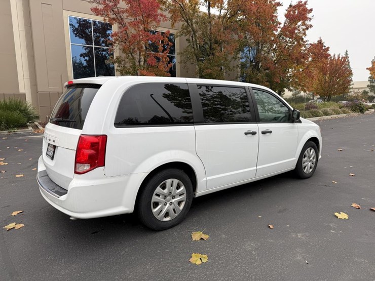 2019-dodge-grand-caravan-image-3