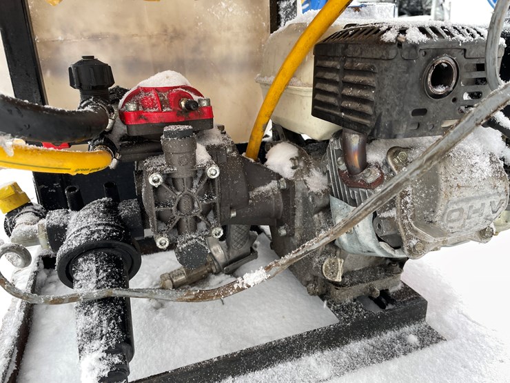 #3831-•-used-pressure-washer-unit-image-11