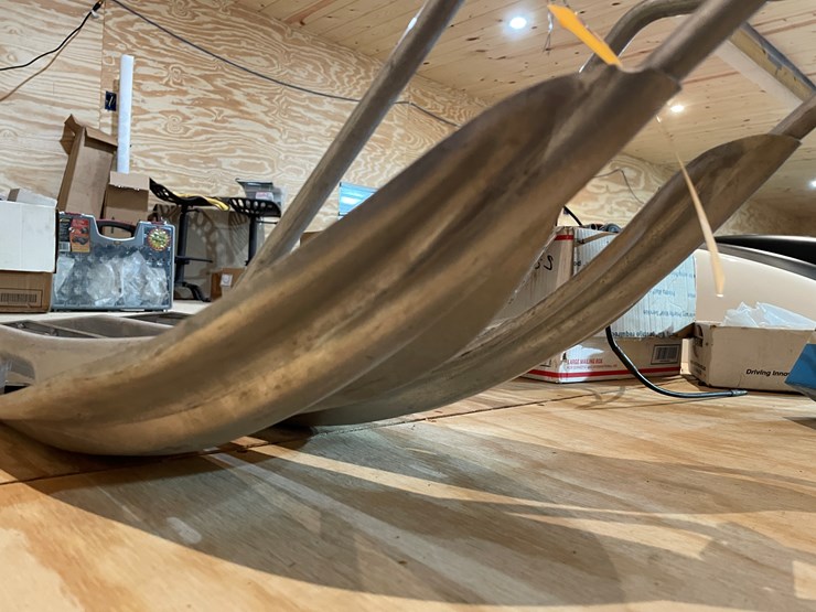 #3854-•-pair-of-lightweight-aluminum-ski's-image-3