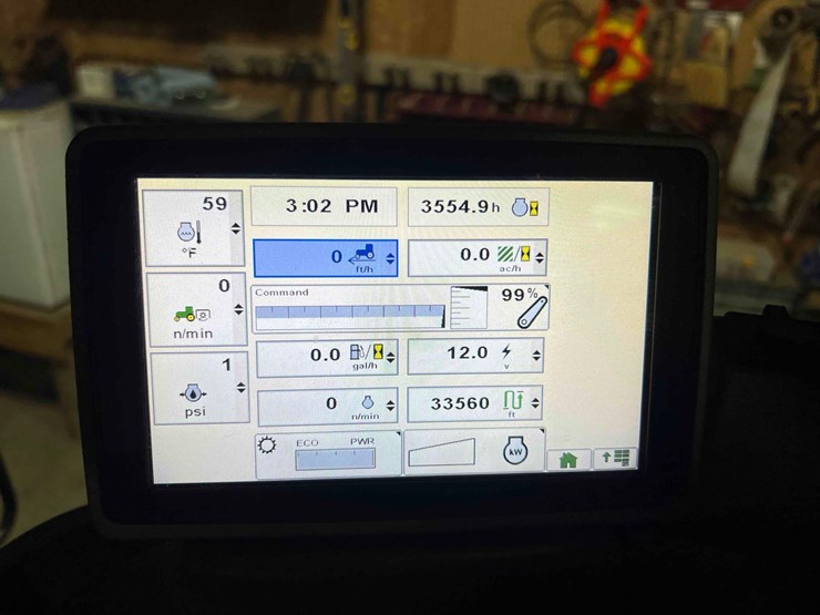 2013-john-deere-6170r-image-33