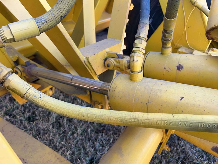 john-deere-840-image-86