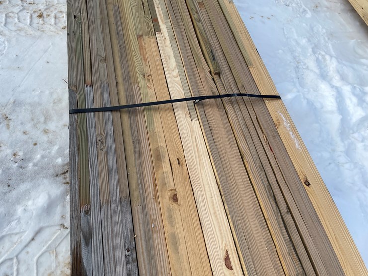 #3787-•-bundle-of-laminated-wood-beams-image-13