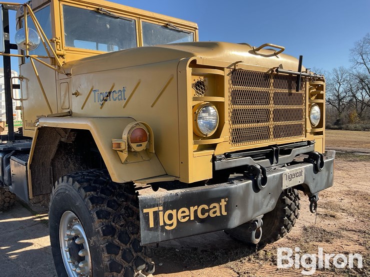 1991-tigercat-m931a2-6x6-truck-tractor-image-17