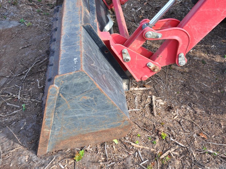 2019-mahindra-6065-image-9