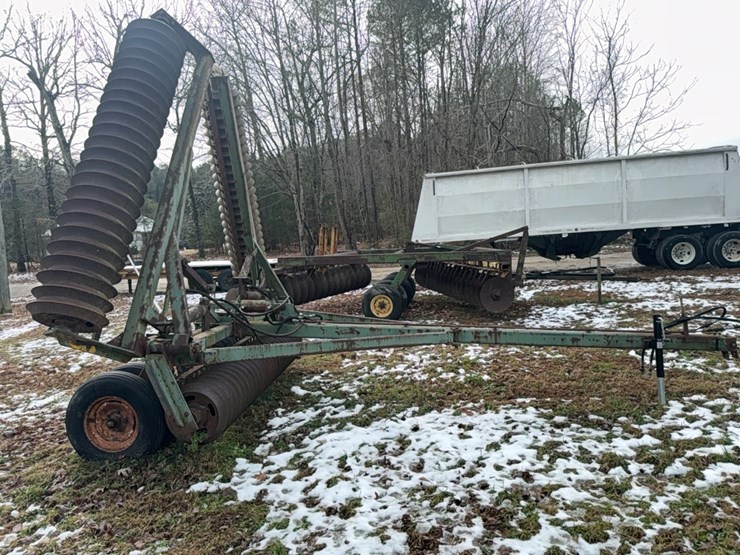 24-ft-folding-3-section-cultipacker-pull,-brillion;-located-at-7241-roxbury-rd,-charles-city,-va,-please-call-804.651.4404-with-questions-image-45