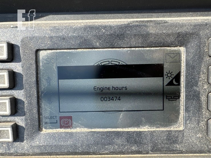 2018-volvo-p7110b-image-27