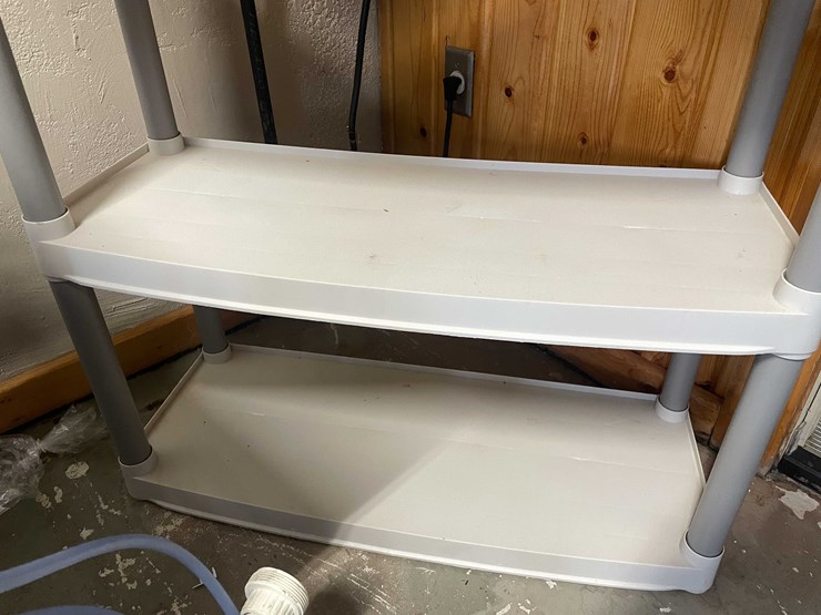 #6185-•-plastic-shelf-image-4