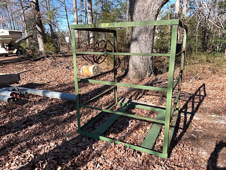 homemade-seed-tote-carrier;-located-at-7241-roxbury-rd,-charles-city,-va,-please-call-804.837.9940-or-804.651.4404-with-questions-image-1