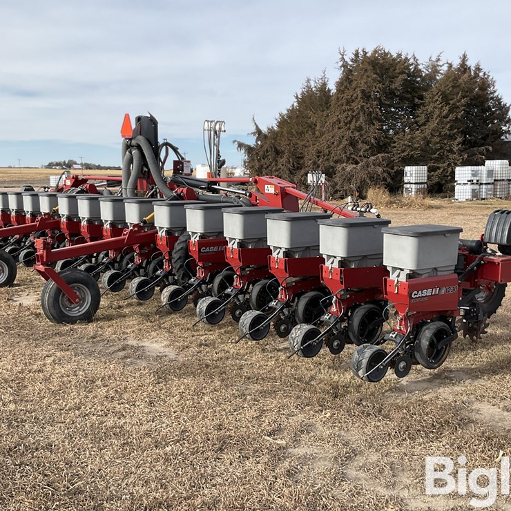 2011 CASE IH 1230