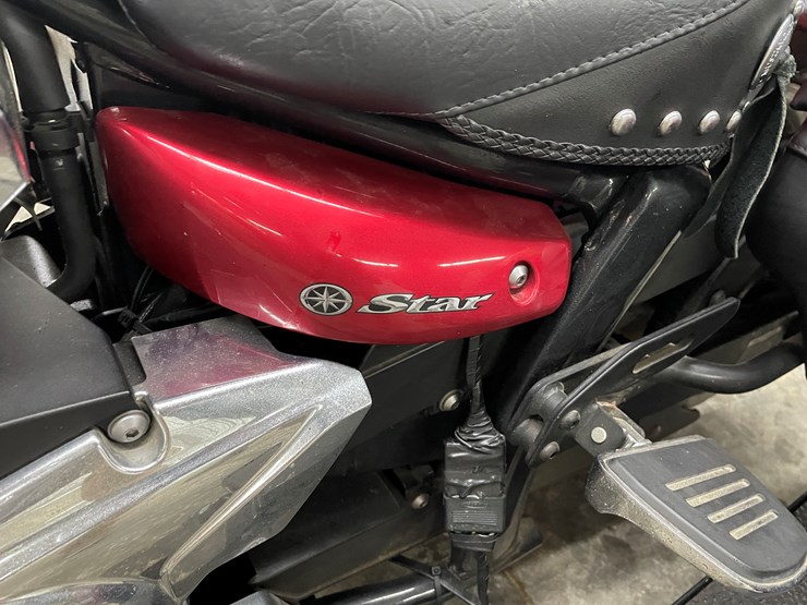 #1010-•-2011-yamaha-v-star-950-tourer-motorcycle-with-trike-kit-(has-wi-title)-image-10