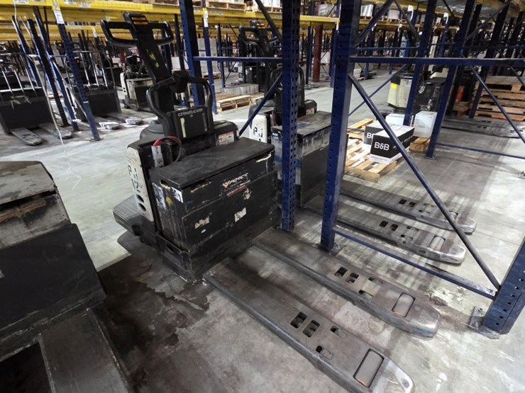 2008-crown-pe3520-60-image-2