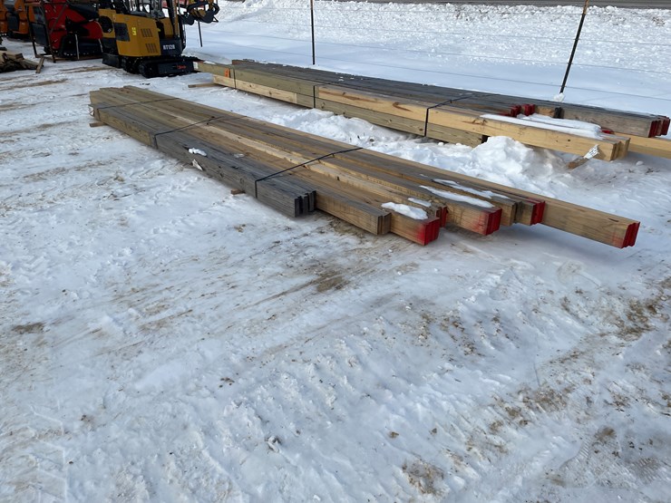 #3787-•-bundle-of-laminated-wood-beams-image-1