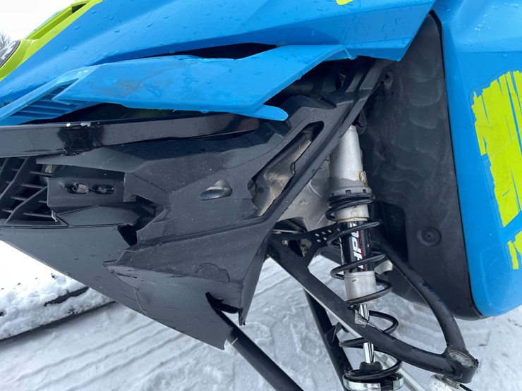 #500-•-2015-ski-doo-free-ride-800-snowmobile-(no-reg-card,-bill-of-sale-only)-image-15