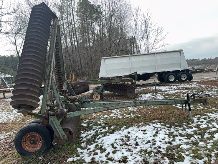 24-ft-folding-3-section-cultipacker-pull,-brillion;-located-at-7241-roxbury-rd,-charles-city,-va,-please-call-804.651.4404-with-questions-image-42