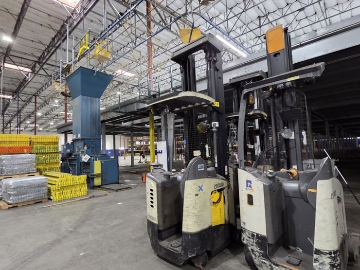 1998-crown-rr5020-45-image-2