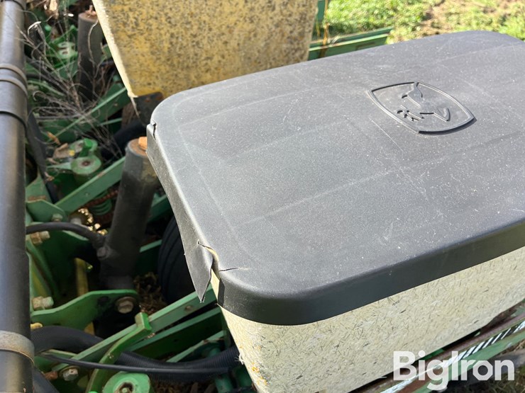 john-deere-7200-image-12