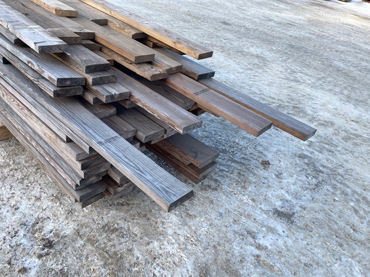 #3805-•-bundle-of-construction-grade-lumber-image-5