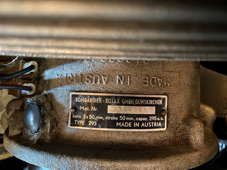 #3779-•-1972-ski-doo-295-blizzard-snowmobile-image-18