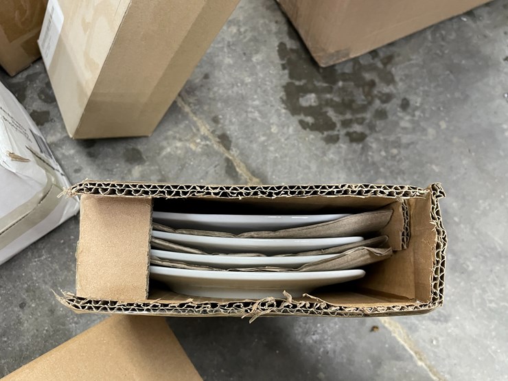 #5849-•-assorted-kitchen-items-image-11