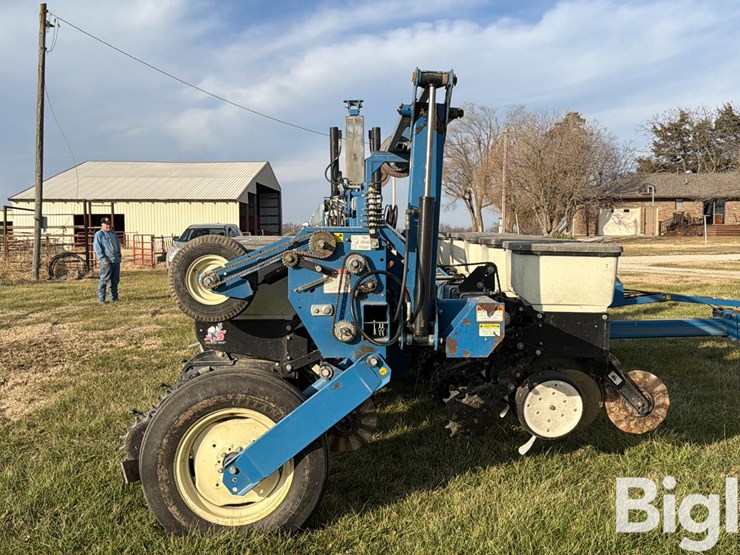 kinze-3600-image-18
