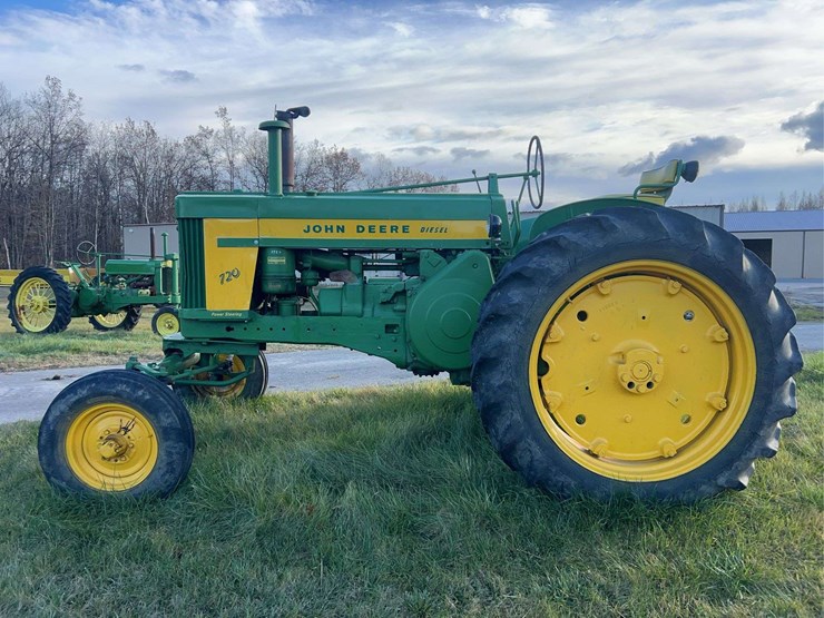 1957-john-deere-720-image-6