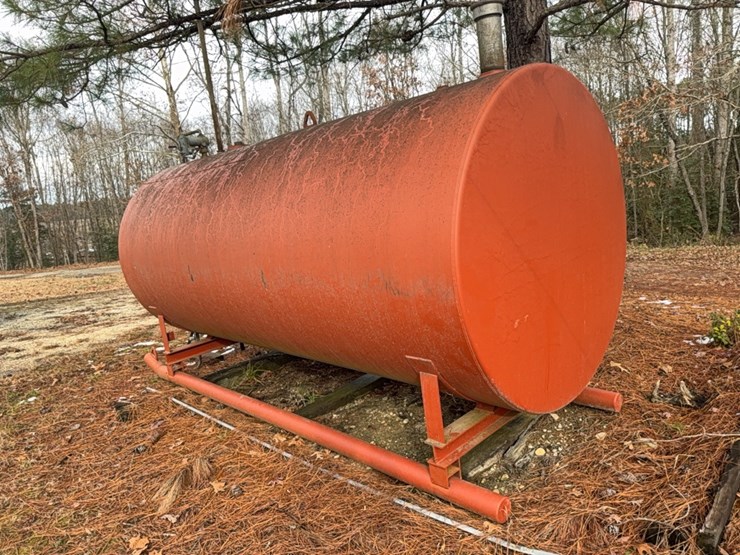 2023-2000-gal-fuel-tank-on-skids,-5-ft-x-12-ft-with-pump;-located-at-7241-roxbury-rd,-charles-city,-va,-please-call-804.837.9940-or-804.651.4404-with-questions-image-14