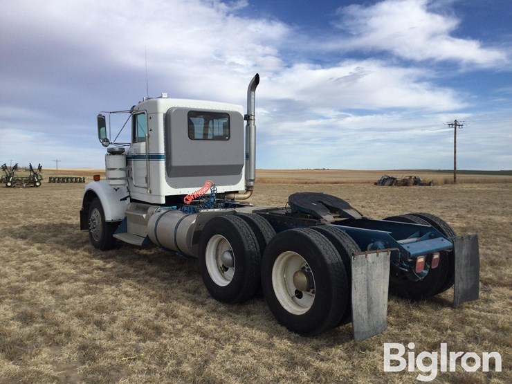 1983-kenworth-w900b-image-7