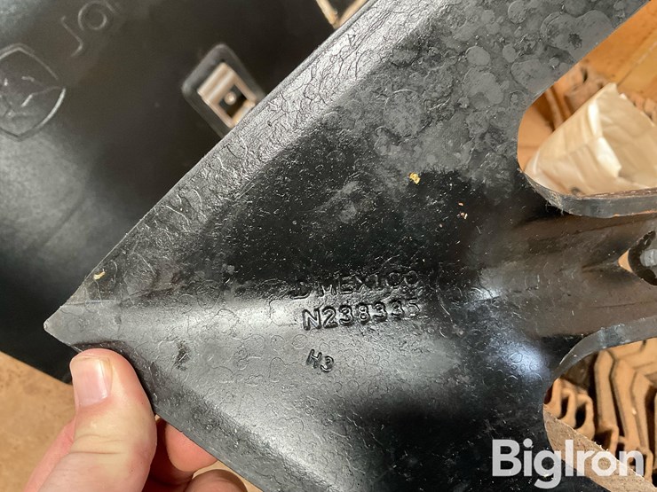 john-deere-perma-loc-cultivator-sweeps-image-11