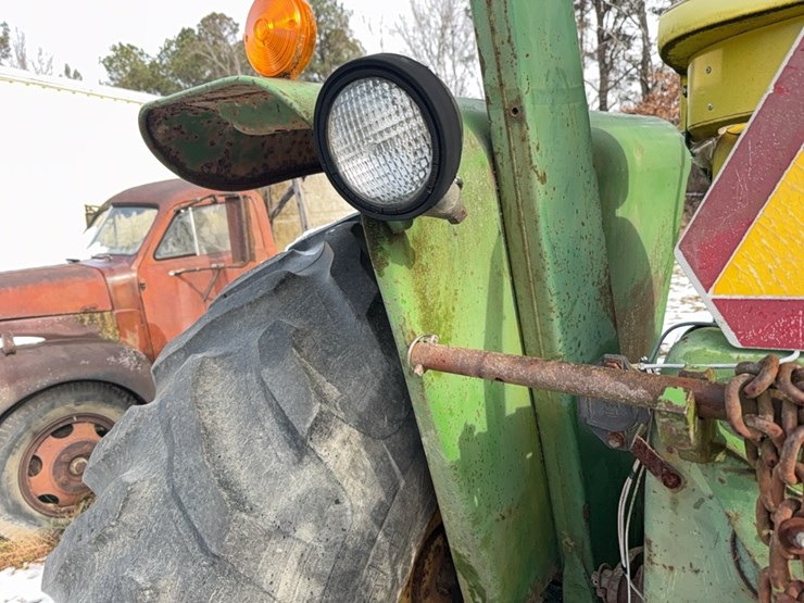 john-deere-4320-image-24