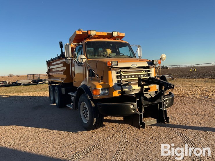 2005-sterling-lt7501-image-3