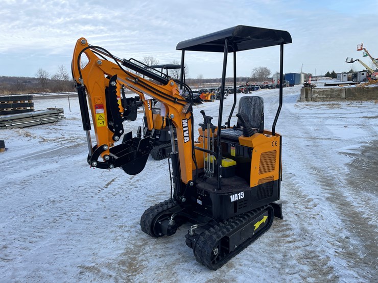 #201-•-miva-va15-mini-excavator-image-1